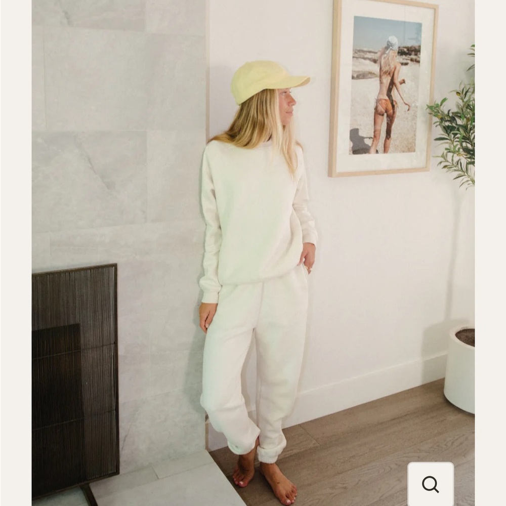 OneWednesday Cream Sweatpants